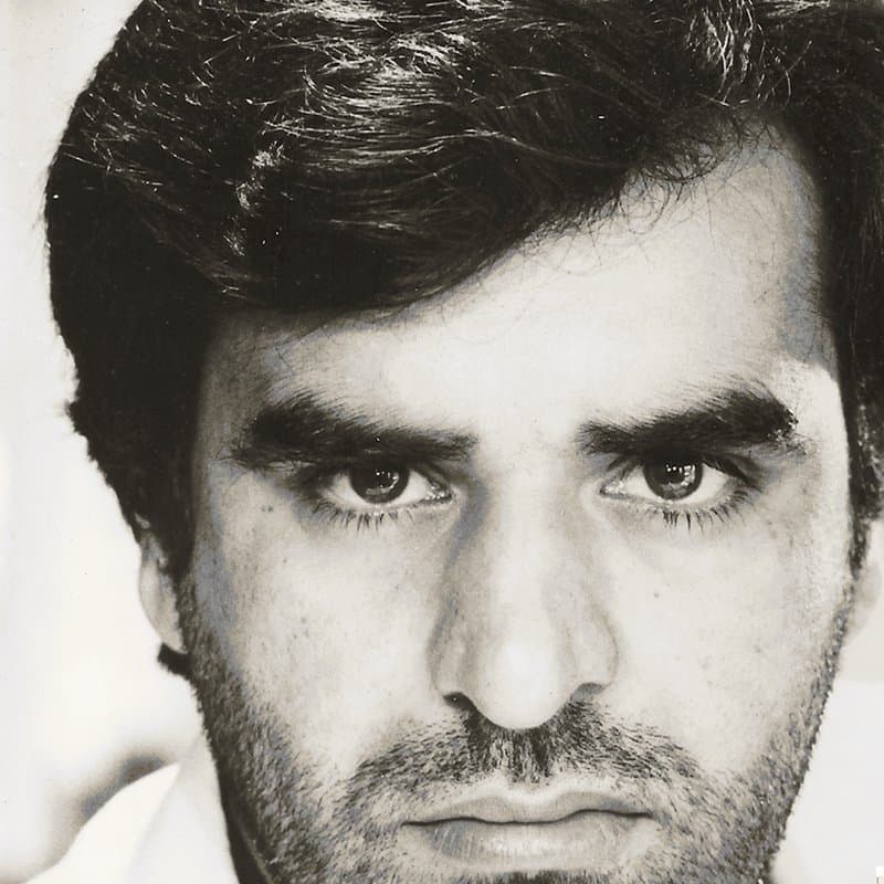 Kavi Raz